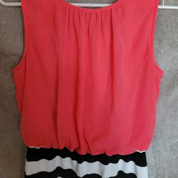 Ruby Rox Size Medium Dress - Picture 2 of 3